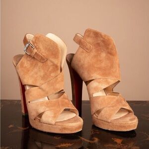 Louboutin Tan Suede sandals